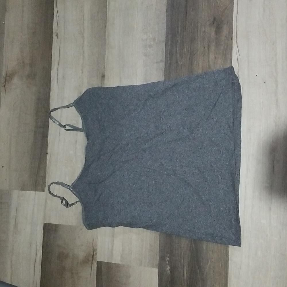 SO tank top bundle L/XL